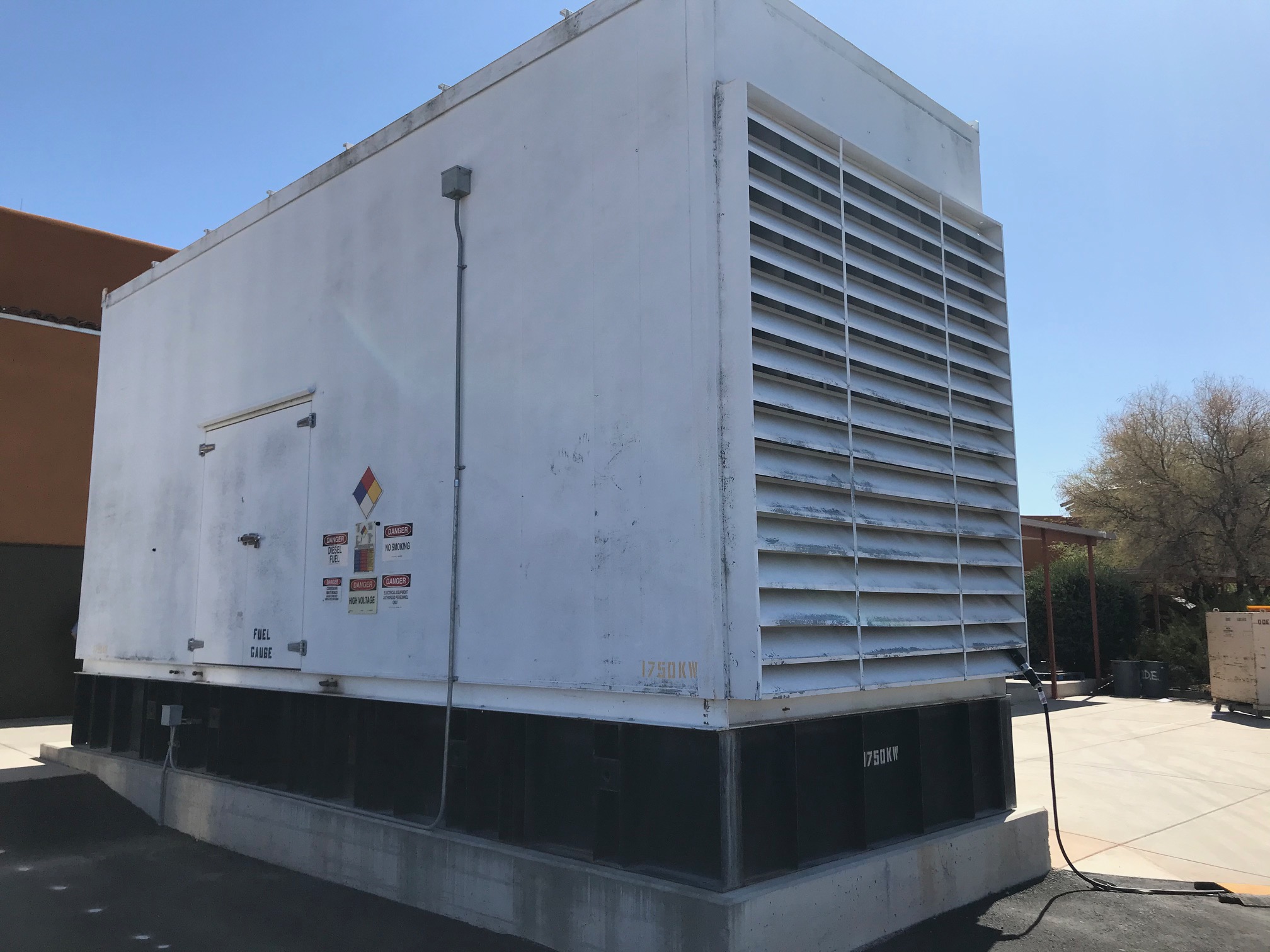 Cummins 1750kW Generator Set (4) Cummins 1750kW Generator Set (4)