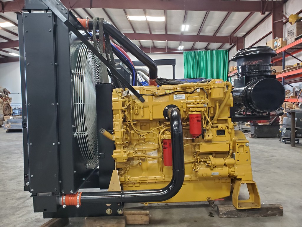 CAT C18 Engine (1) CAT C18 Engine (1)