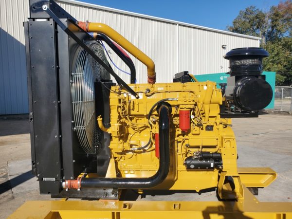 CAT C18 Engine (2) CAT C18 Engine (2)