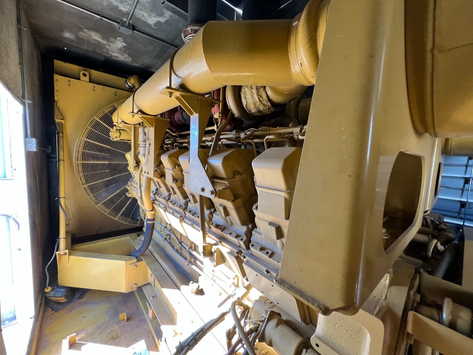 CAT kW Generator