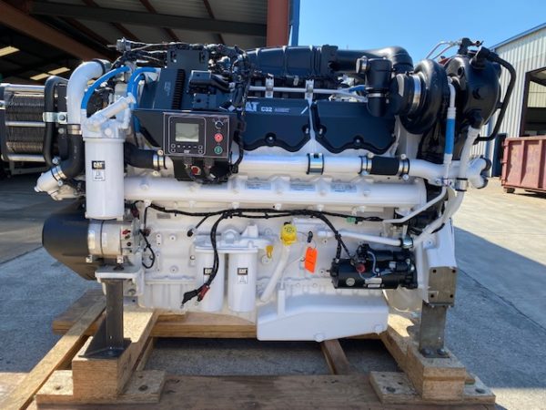 CAT C32 Marine Propulsion Engine 1800HP (1) CAT C32 Marine Propulsion Engine