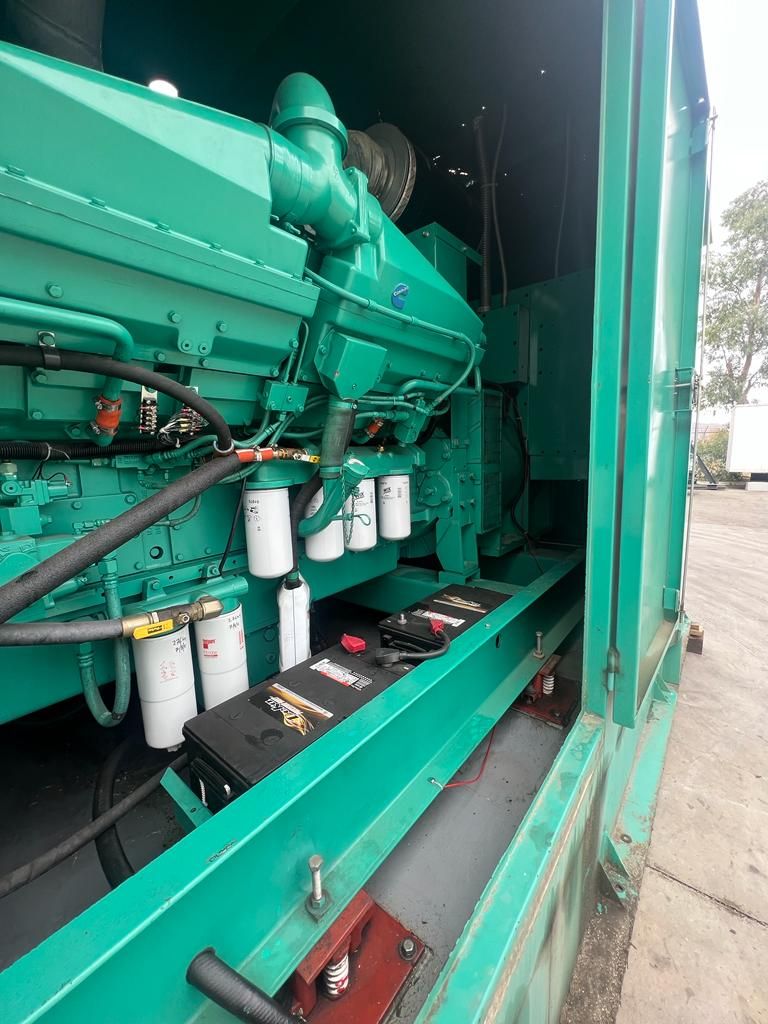 Cummins KTA kW Generator Set