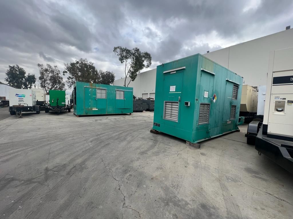 Cummins KTA kW Generator Set