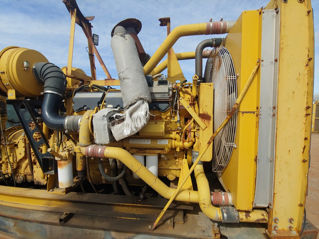 CAT C27 Engine (1) CAT C27 Engine (1)
