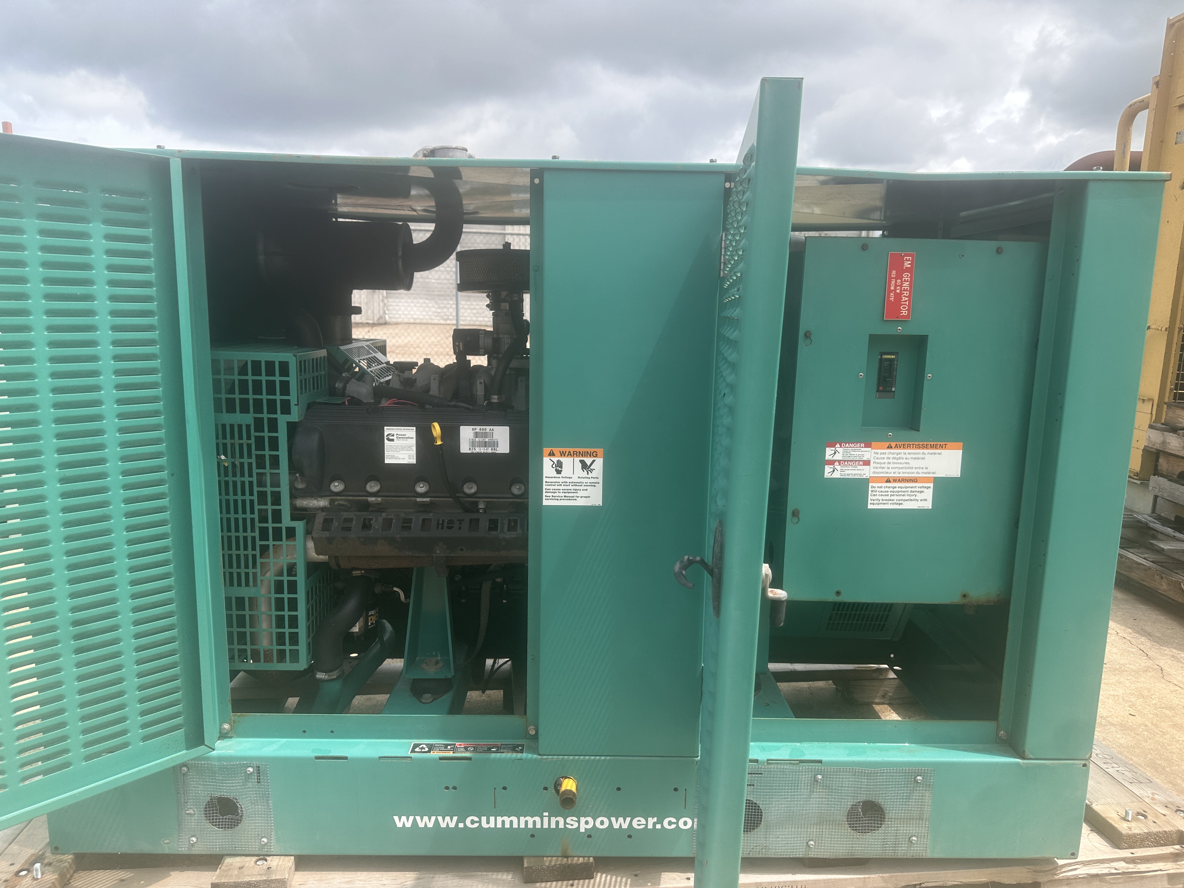 Used Cummins kW Generator Set 