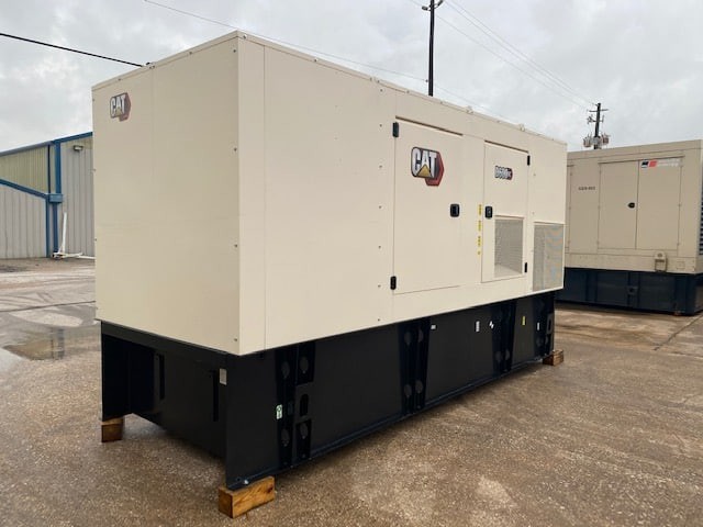 CAT C18 600kW Generator Set (1) CAT C18 600kW Generator Set (1)