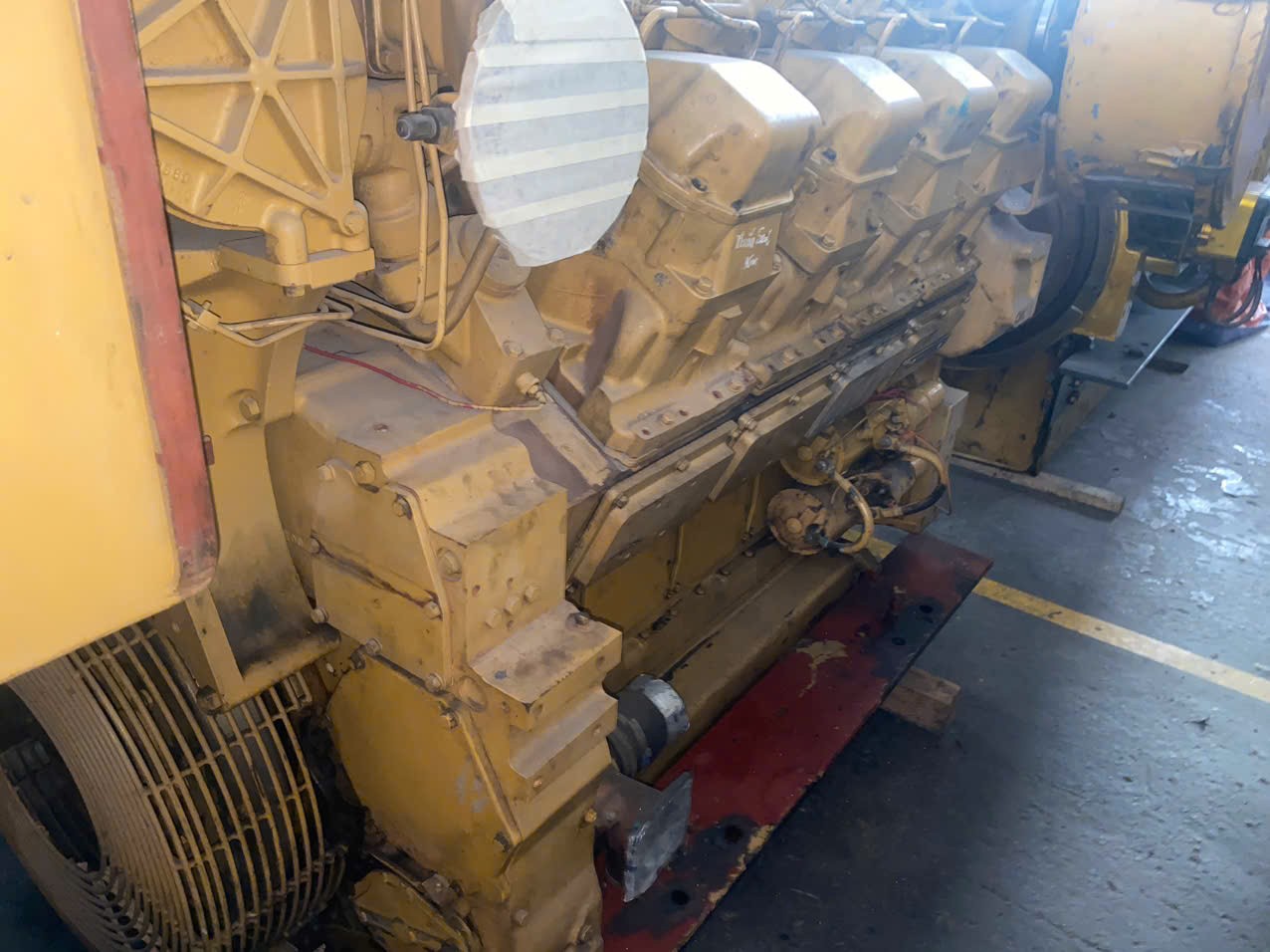 CAT 3508 Marine Propulsion Engine (1) CAT 3508 Marine Propulsion Engine (1)